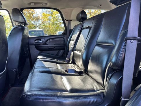 Used 2009 Cadillac Escalade 4WD Hybrid image 22