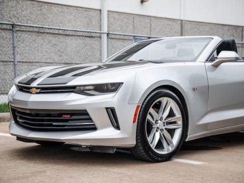 Used 2016 Chevrolet Camaro LT RWD image 63