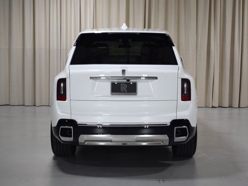 New 2026 Rolls-Royce Cullinan AWD/4WD image 10
