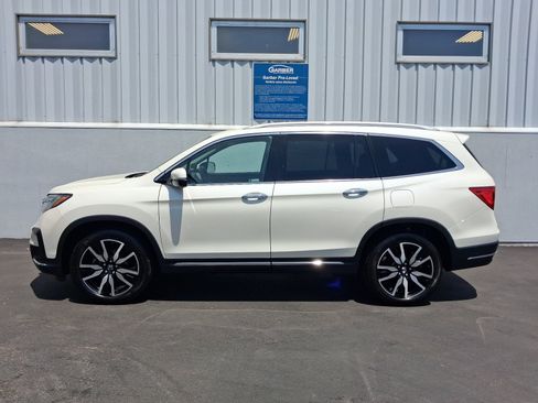 Used 2019 Honda Pilot Touring image 2
