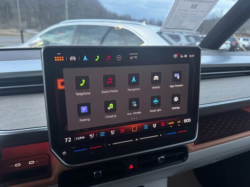 Used 2025 Volkswagen ID. Buzz Pro S Plus image 72