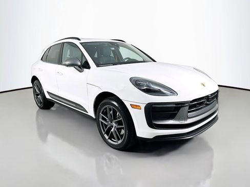 Certified 2026 Porsche Macan Turbo AWD/4WD image 7