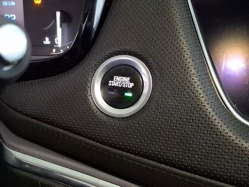 Used 2017 Cadillac XT5 Luxury image 15