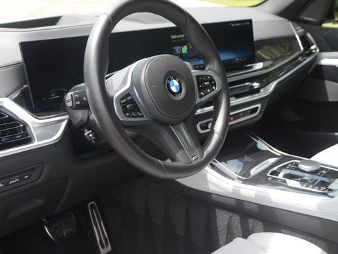 Used 2026 BMW X5 xDrive40i AWD/4WD image 17