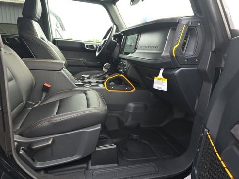 Used 2024 Ford Bronco Badlands image 29