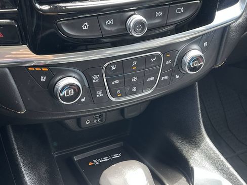 Used 2021 Chevrolet Traverse Premier w/ Redline Edition AWD/4WD image 36