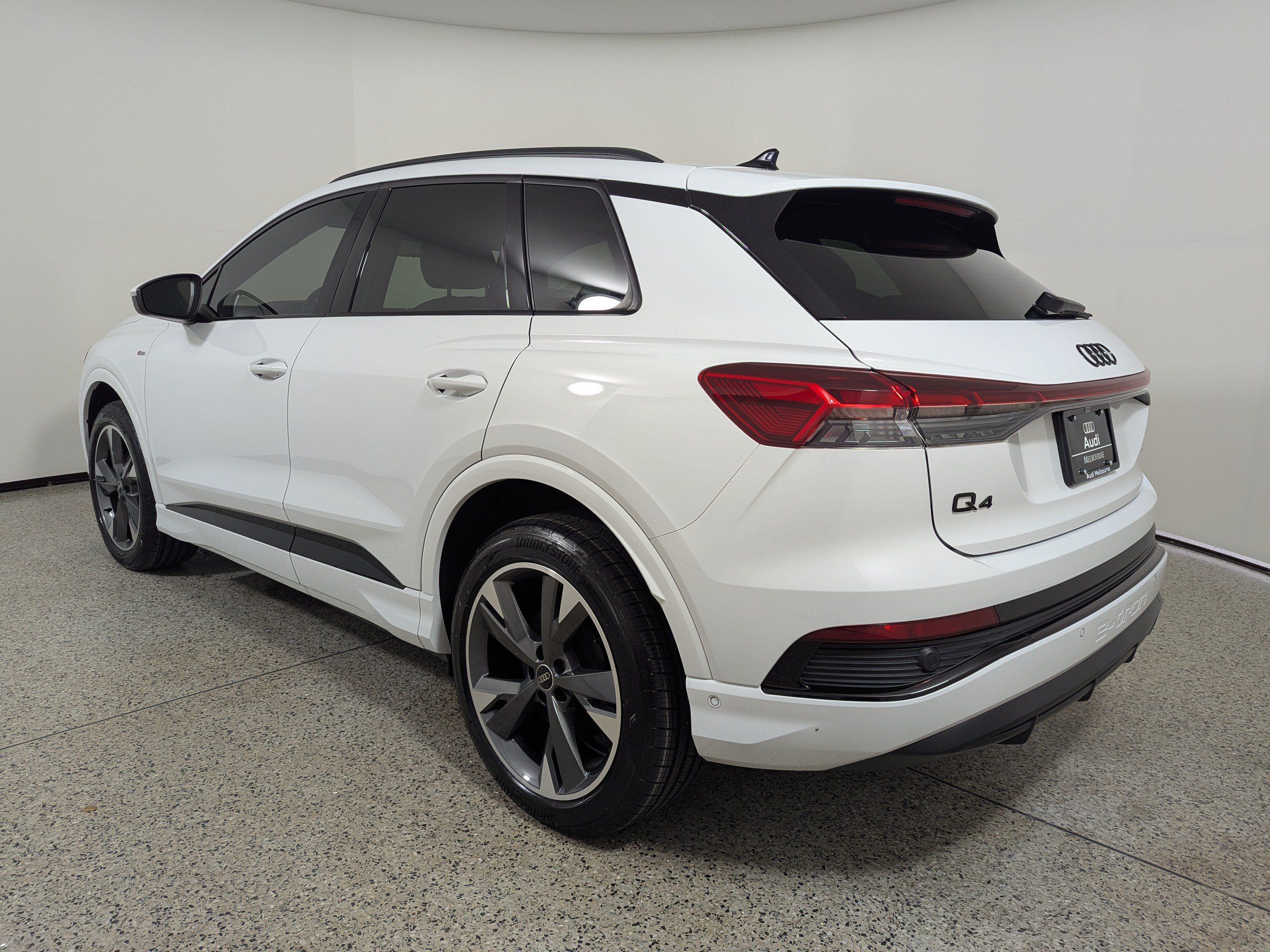 Certified 2023 Audi Q4 e-tron Premium Plus w/ Premium Plus AWD/4WD image 5