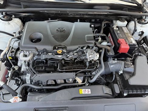 Used 2023 Toyota Camry SE FWD image 11