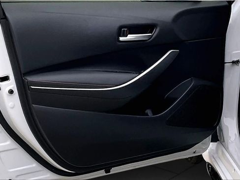 Used 2024 Toyota Corolla SE image 21