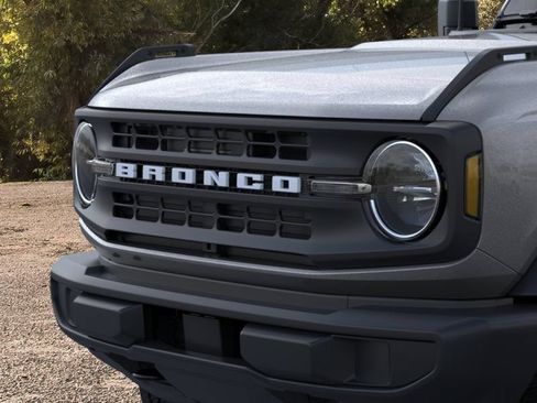 New 2026 Ford Bronco 4-Door AWD/4WD image 19