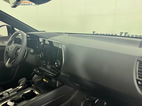 Used 2024 Lexus NX 350 F Sport AWD/4WD image 35