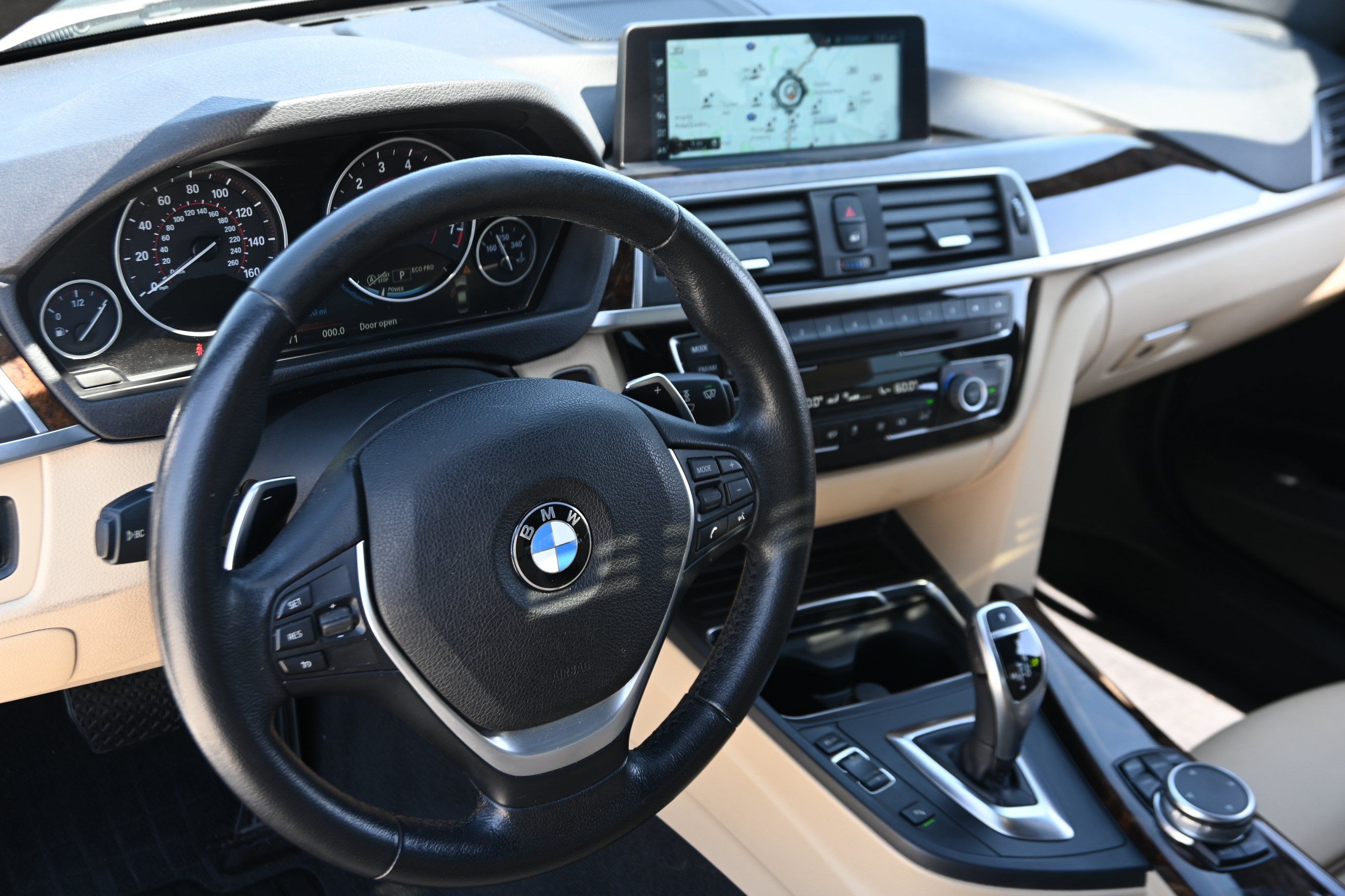 Used 2017 BMW 330i Sedan RWD image 12