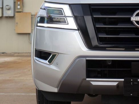 Used 2021 Nissan Armada SV RWD image 19