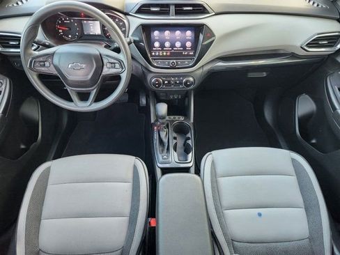 Used 2021 Chevrolet TrailBlazer LT w/ Convenience Package image 27