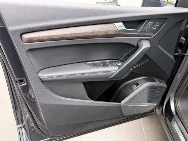 Used 2023 Audi Q5 2.0T Premium Plus AWD/4WD image 15