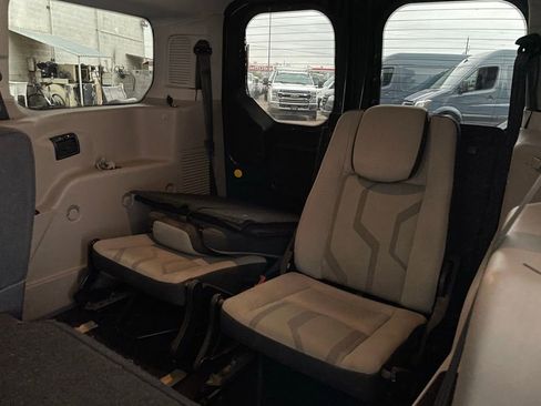 Used 2014 Ford Transit Connect XLT image 19
