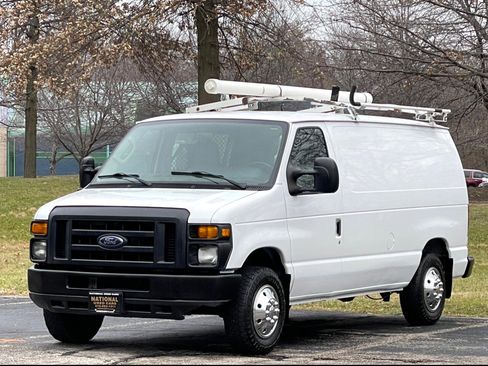 Used 2013 Ford E-150 and Econoline 150 image 3