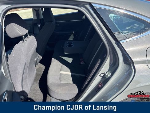 Used 2022 Hyundai Sonata SEL image 21