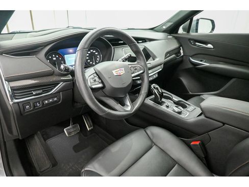 Used 2023 Cadillac XT4 Sport AWD/4WD image 11