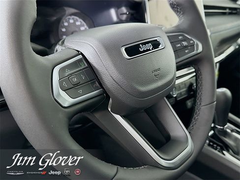 New 2026 Jeep Compass Latitude image 26