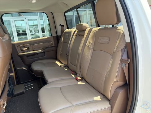 Used 2023 RAM 3500 Limited AWD/4WD image 32