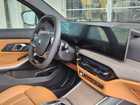 Used 2025 BMW 330i xDrive Sedan w/ Convenience Package image 12