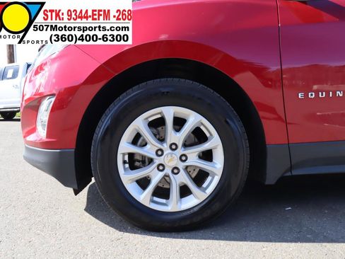 Used 2018 Chevrolet Equinox LT image 23