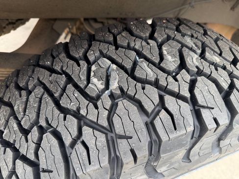 Used 2006 GMC Sierra 2500 SLT w/ Heavy-Duty Power Package image 34