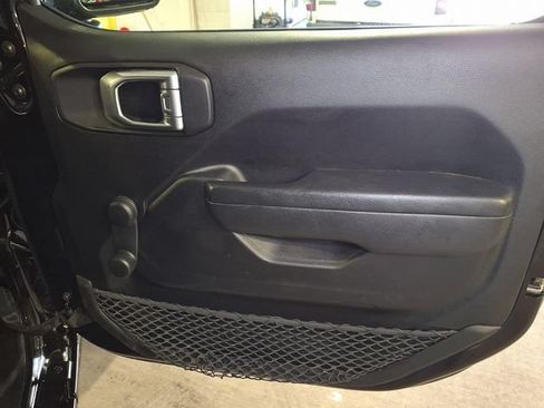 Used 2023 Jeep Wrangler Sport AWD/4WD image 27
