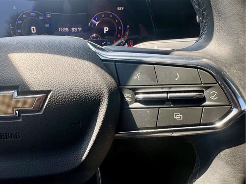 Used 2025 Chevrolet Tahoe LS RWD image 15