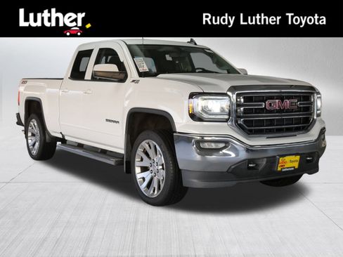 Used 2018 GMC Sierra 1500 SLE image 1
