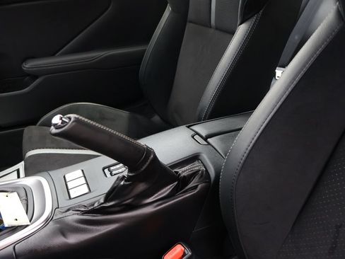 Used 2025 Toyota GR86 Premium w/ ALL Weather Mat Package (TMS) RWD image 14