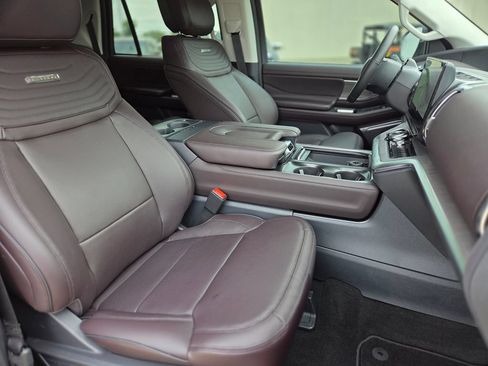 New 2026 Ford Expedition Max Platinum w/ Platinum Ultimate Package AWD/4WD image 17