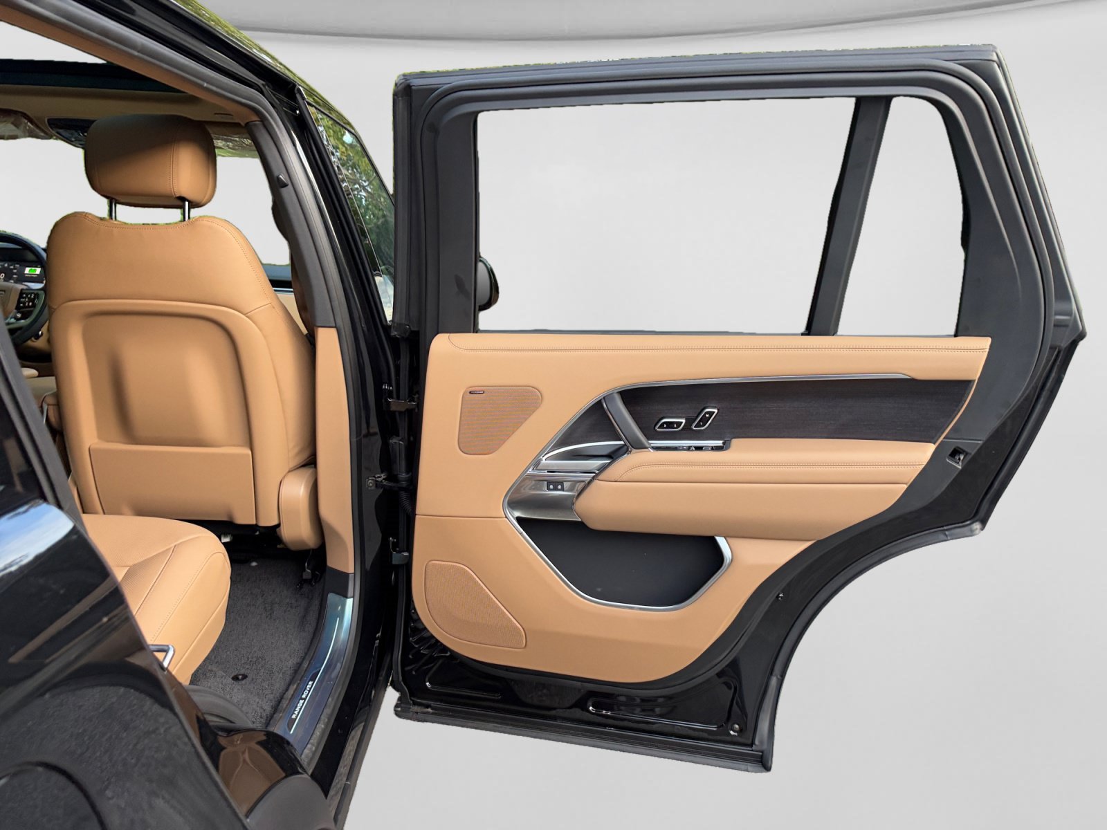 New 2027 Land Rover Range Rover Long Wheelbase SE AWD/4WD image 21