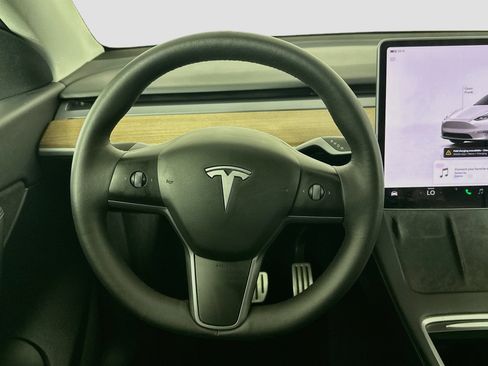 Used 2022 Tesla Model Y Performance AWD/4WD image 17