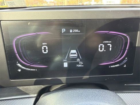 Certified 2025 Kia Sportage LX image 16