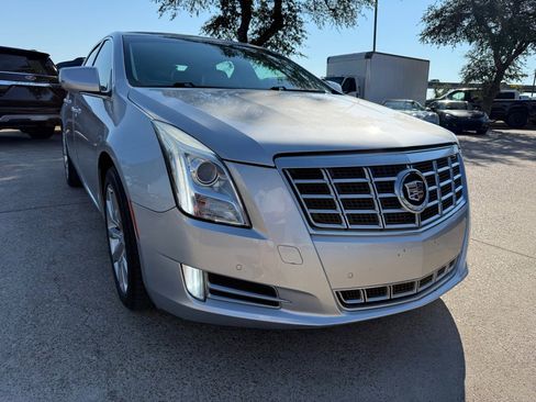 Used 2015 Cadillac XTS Luxury image 1