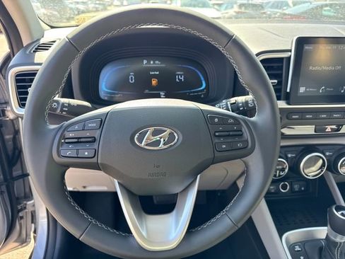 New 2026 Hyundai Venue SEL FWD image 17