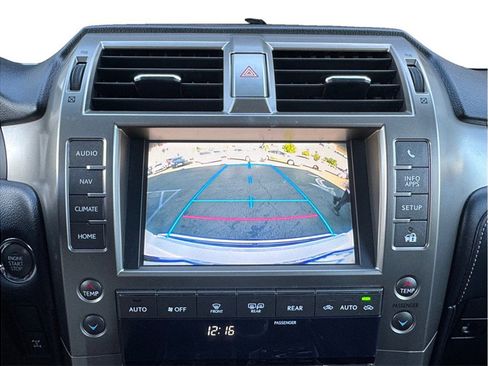 Used 2014 Lexus GX 460 image 18