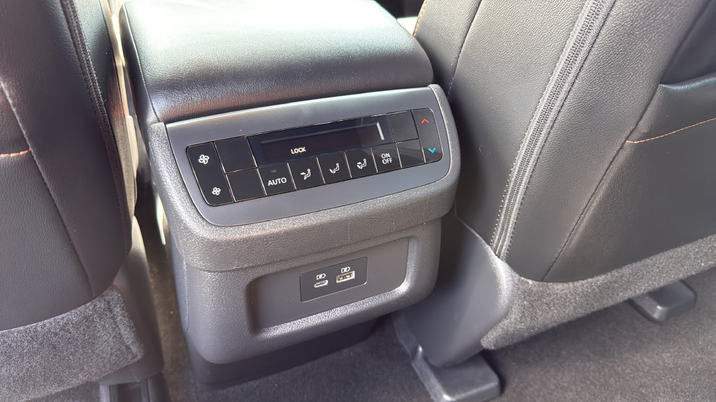 Used 2023 Nissan Pathfinder Rock Creek AWD/4WD image 25