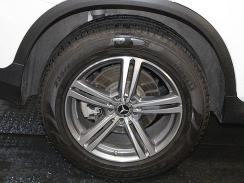 Used 2021 Mercedes-Benz GLC 300 4MATIC image 34