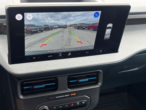 New 2025 Ford Maverick XL image 13