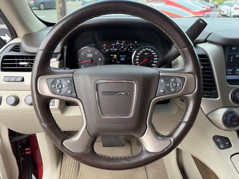 Used 2019 GMC Yukon XL Denali w/ Denali Ultimate Package AWD/4WD image 35