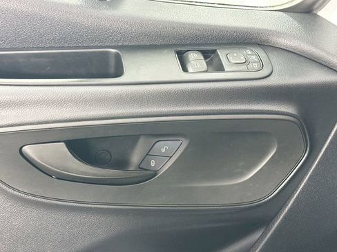 Used 2020 Mercedes-Benz Sprinter 2500 w/ Driver Convenience Package image 18