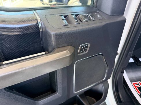 Used 2022 Ford F250 Platinum w/ FX4 Off-Road Package AWD/4WD image 20