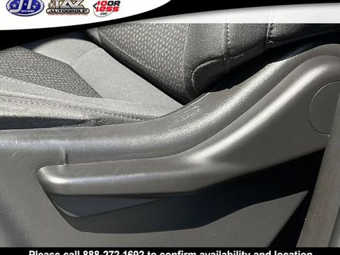 Used 2021 Chevrolet Silverado 1500 Custom image 9