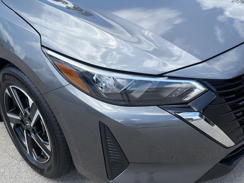 Used 2025 Nissan Sentra SV FWD image 33