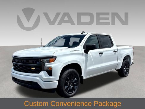 Used 2023 Chevrolet Silverado 1500 Custom AWD/4WD image 3