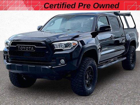 Used 2018 Toyota Tacoma TRD Off-Road w/ Technology Package AWD/4WD image 4