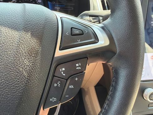 Used 2022 Ford Edge Titanium AWD/4WD image 26